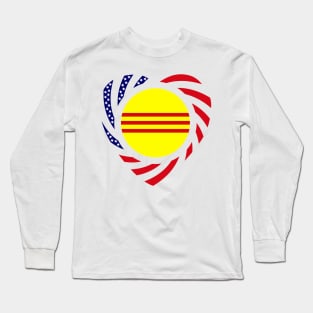 Vietnamese (South) American Multinational Patriot Flag (Heart) Long Sleeve T-Shirt